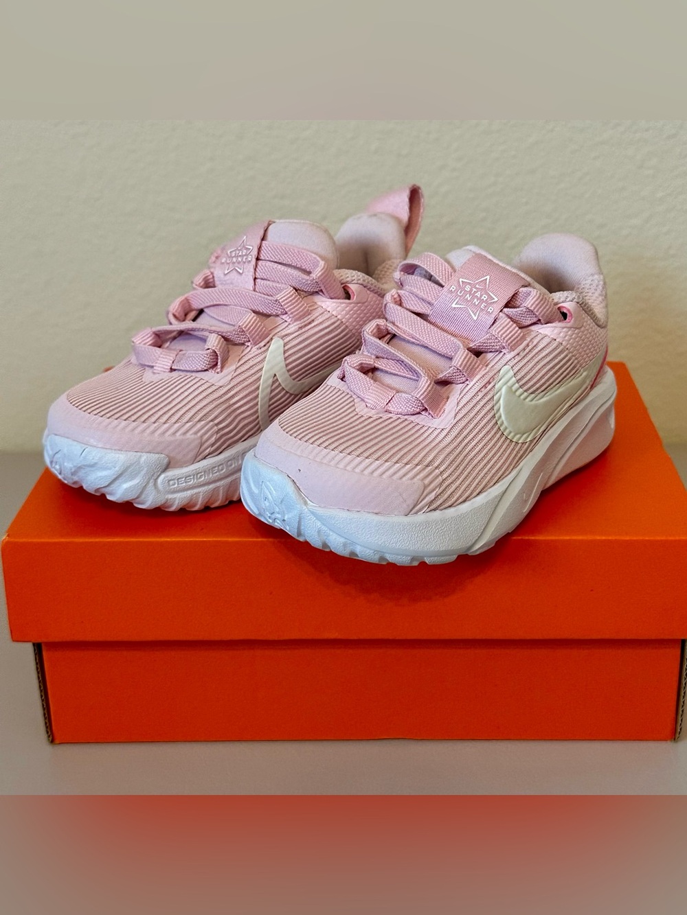 Nike Star Runner 4 Toddler Girls Shoes 5c Pink Foam Summit White